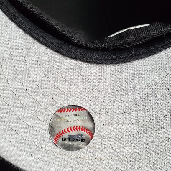 Cincinnati Reds New Era Fitted Sz 8 - Picture 2 of 4